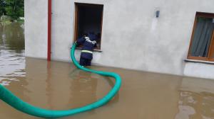 16 județe măturate de viituri și inundații, în ultimele 24 de ore. Imaginea prăpădului lăsat în urmă de ploile torențiale
