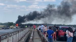 Șofer de TIR aruncat din cabină și căutat ore în șir printre mașinile pe care le-a strivit, pe autostrada Tracia. Cinci morți în carnagiul din Bulgaria