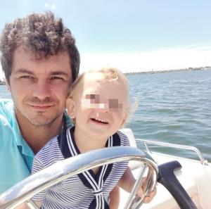 Răzvan n-a avut vreo șansă să scape cu viață din accidentul de la Cristur. Fiul lui de 3 ani, teafăr ca prin minune