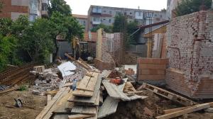 Zidul unei case în construcții s-a prăbușit peste un tânăr, în Timișoara