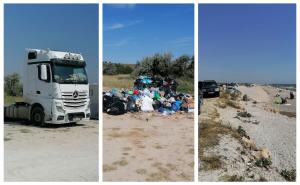 Camping ilegal pe plajele din Vadu și Corbu. Un șofer și-a parcat cabina de TIR pe plajă (galerie foto)