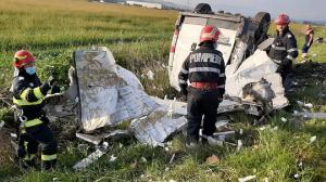 Dezastru pe o șosea din Hunedoara, șofer mort după ce a adormit la volan și a intrat cu duba într-un TIR (Video)