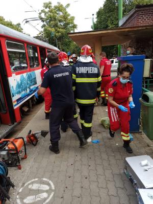 Bărbat prins sub tramvai, la Arad. Imagini de la locul incidentului