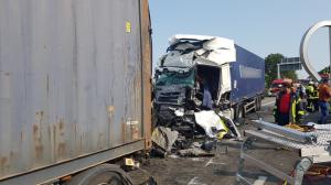 Șoferi români îngroziți, au trecut pe lângă Opel-ul în care au murit 4 români, în Germania: "Microbuzul era pachet"