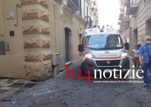 Român găsit mort în casă, în Italia, trecătorii l-au văzut din stradă cum zăcea fără viață la fereastră