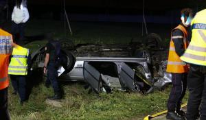 Român mort într-un BMW răsturnat pe câmp, în Franța. Șoferul s-a evaporat înainte să vină polițiștii