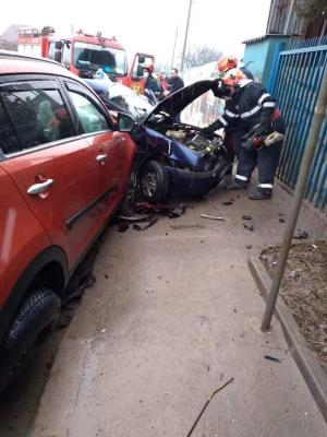 Accident grav în București. Un copil de 13 ani a murit în brațele medicilor, altul a fost transportat la spital