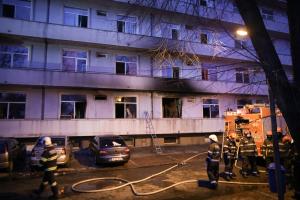 Imagini de la incendiul de la Matei Balș. Patru saloane au ars, iar un pavilion întreg a fost afectat de fum
