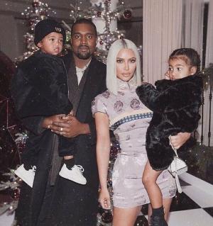Kim Kardashian şi Kanye West divorţează după 6 ani de căsnicie şi 4 copii. Care este averea celor doi