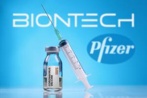 Vaccinul BioNTech-Pfizer, folosit și în România, neutralizează o mutație britanică de SARS-CoV-2