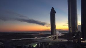 Motoarele rachetei concepute de Space X, pornite pentru prima dată, la sol. Elon Musk speră ca prototipul să fie lansat luna viitoare