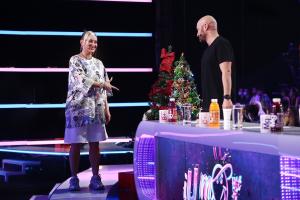 Iumor, sâmbătă, de la 20.00, la Antena 1: Vlăduța Lupău petrece Crăciunul și îi colindă pe jurați