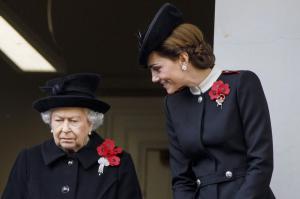 Regina Elisabeta nu va participa la slujba de Ziua Comemorării din cauza unei probleme la spate: "Majestatea Sa este extrem de dezamăgită"
