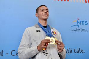 Înot: David Popovici a câştigat medalia de aur în proba de 200 m liber, la Europenele în bazin scurt