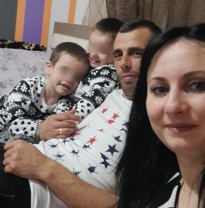O mamă a doi copii din Argeş a dispărut de acasă. Soţul este disperat să o găsească: "Sunt la capătul puterilor"