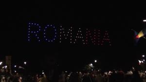 Spectacol cu drone şi lasere luminoase în mai multe oraşe din ţară de Ziua Naţională a României: "Pentru prima dată ceva frumos!"