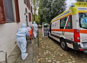 Record absolut de cazuri Covid în Italia: Peste 126.000 de infectări în ultimele 24 de ore