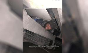 Șoferi prinși în Vamă la Nădlac cu migranți ascunși sub camioane