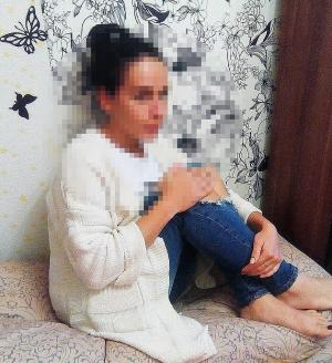 Trei youtuberi au drogat-o pe iubita unuia dintre ei, i-au distrus casa şi au batjocorit-o live pe internet, în Rusia