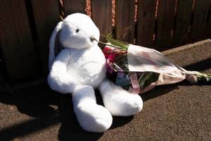 Alex, un băieţel român de doar 2 anişori, a fost ucis lângă locul de joacă, la doi paşi de casă, în Marea Britanie