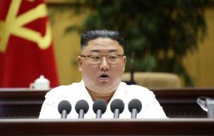 Kim Jong-un le-a cerut cetățenilor să se pregătească pentru o criză ''dificilă'', comparabilă cu foametea din anii '90