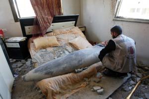 O familie din Gaza s-a trezit cu o rachetă israeliană pe pat, neexplodată, cu o zi înainte de armistiţiul cu Israelul