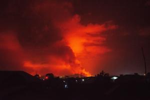 Cel puțin 15 oameni uciși de lavă după erupția vulcanului Nyiragongo, în Congo. Temeri privind 170 de copii dispăruți, anunță UNICEF