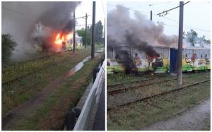 Un tramvai a luat foc, în mers, la Craiova, după ce a fost lovit de fulger