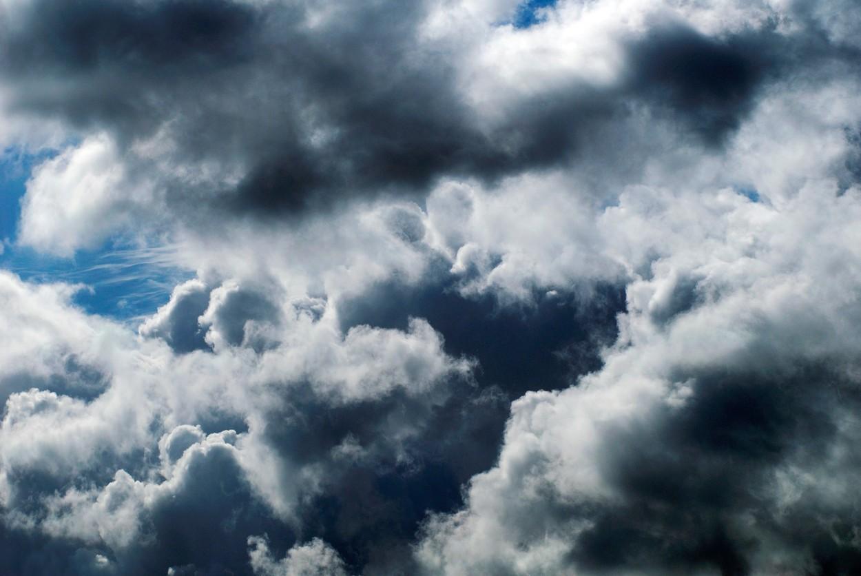 Облако наковальня. Him band. Группа дискография him. Him 2007. Облака jpeg.