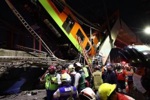20 morţi şi 49 de răniţi, după ce un pasaj de la metroul suspendat s-a prăbuşit în suburbia Olivos din Mexico City