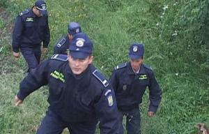 Doi poliţişti de frontieră, dispăruţi în munţii Maramureşului. După o noapte de căutări, agenţii au fost găsiţi 