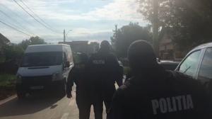 Primarul din Ștefănești, acuzat că a violat o fetiță de 13 ani. Victima a rămas însărcinată în urma abuzului