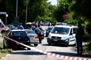 Doi frățiori, de 5 și 10 ani, au fost împușcați în parc, la câțiva metri de casă, în Italia. Daniel și David au murit ținându-și tatăl de mână
