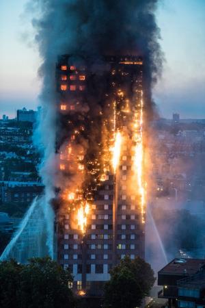 Mărturia unui pompier despre incendiul de la Grenfell Tower, la 4 ani de la tragedia din blocul groazei: "Chipurile sfâșiate de frică și durere; aceste amintiri nu se vor şterge"