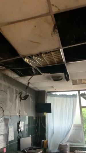 Primele imagini din cabinetul distrus de flăcări la Spitalul de Copii din Iaşi. ”Nu știm practic pe unde este instalația electrică”