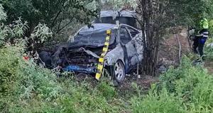Cinci tineri au rupt cu Opelul un parapete pe podul nou de la Agigea şi s-au prăbuşit într-o râpă. Maşina a luat foc - VIDEO