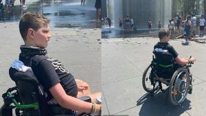 Băieţel de 10 ani, bolnav de atrofie musculară, gonit de paznicul unui parc pentru că se afla în scaun cu rotile, în Chicago: "Ne poate crea probleme"