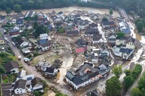 Inundații devastatoare în Germania: sunt cel puțin 42 de morți. Angela Merkel se declară ”bulversată”