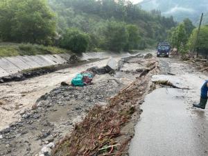Imaginile dezastrului la Ocoliş, în Alba. A plouat în 10 ore cât pentru jumătate de an