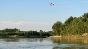 Doi copii cu vârste între 14 și 15 ani ar fi dispărut în apele Siretului, la Brăniştea. Un pescar a dat alarma la 112