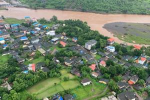 Forţa naturii, dezlănţuită şi în India. 76 de morţi şi alţi zeci de dispăruţi, în urma inundaţiilor provocate de ploile musonice
