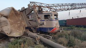 Două trenuri de marfă s-au ciocnit la Feteşti, pe M 800 Bucureşti – Constanţa. Traficul feroviar este blocat