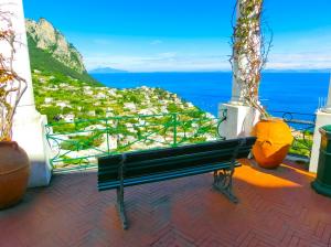 GALERIE FOTO. Insula Capri, o destinaţie perfectă de vacanţă pentru vara anului 2021