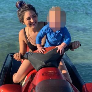 ”E o lume crudă!” Moarte tragică pentru o mamă rămasă blocată ”pe jumătate în afară” într-un container cu haine donate, în Australia