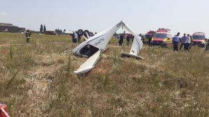 Un avion de mici dimensiuni s-a prăbuşit lângă Bucureşti. Două victime au fost preluate de SMURD