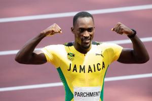 Un atlet jamaican s-a rătăcit prin Tokyo şi a fost la un pas să rateze proba în care trebuia să concureze. O voluntară i-a dat bani de taxi, iar apoi a devenit campion olimpic