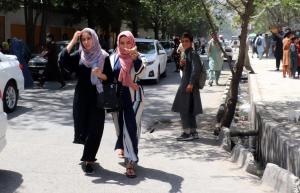 Studentă afgană din Kabul, după venirea talibanilor: "E nevoie să ard tot ce am realizat. Bărbații se uită cu ură la femeile educate”