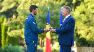Klaus Iohannis i-a decorat pe sportivii medaliaţi la Tokyo. "Este admirabil tot ceea ce ați făcut pentru sportul românesc, uneori în ciuda a nenumărate și nedrepte piedici"