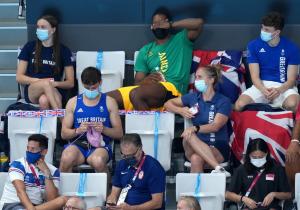 Campion olimpic surprins în tribuna de la Jocurile Olimpice, în timp ce croşeta. "Sunt obsedat de croşetat"