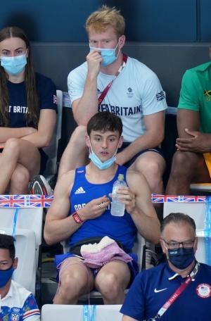 Campion olimpic surprins în tribuna de la Jocurile Olimpice, în timp ce croşeta. "Sunt obsedat de croşetat"